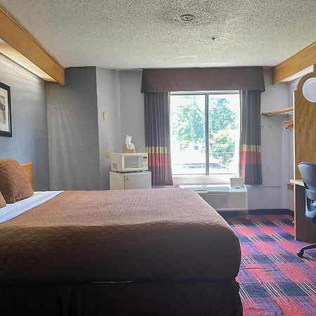 Classic Inn By Oyo I- 240 Near Memphis Airport Екстер'єр фото